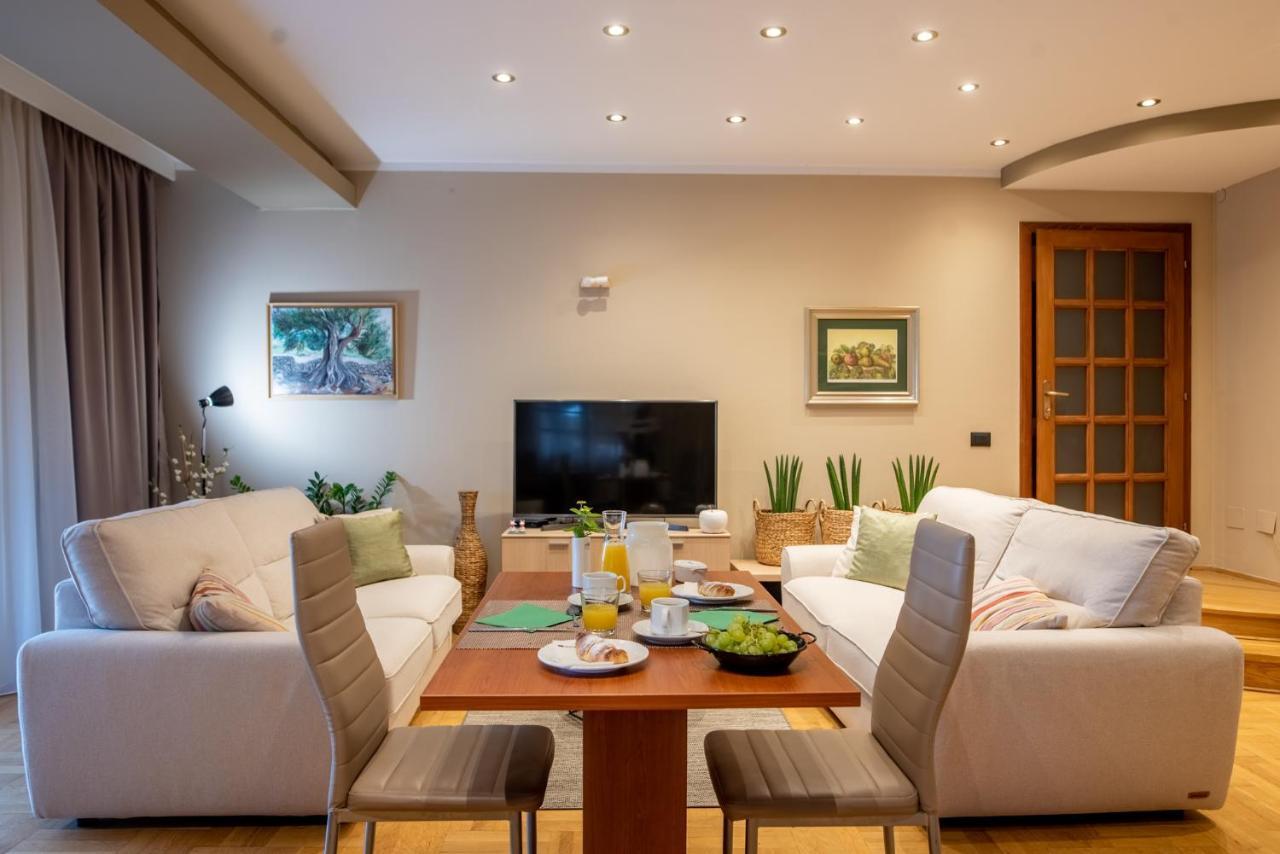 Villa Milli B&B โรวีน ภายนอก รูปภาพ