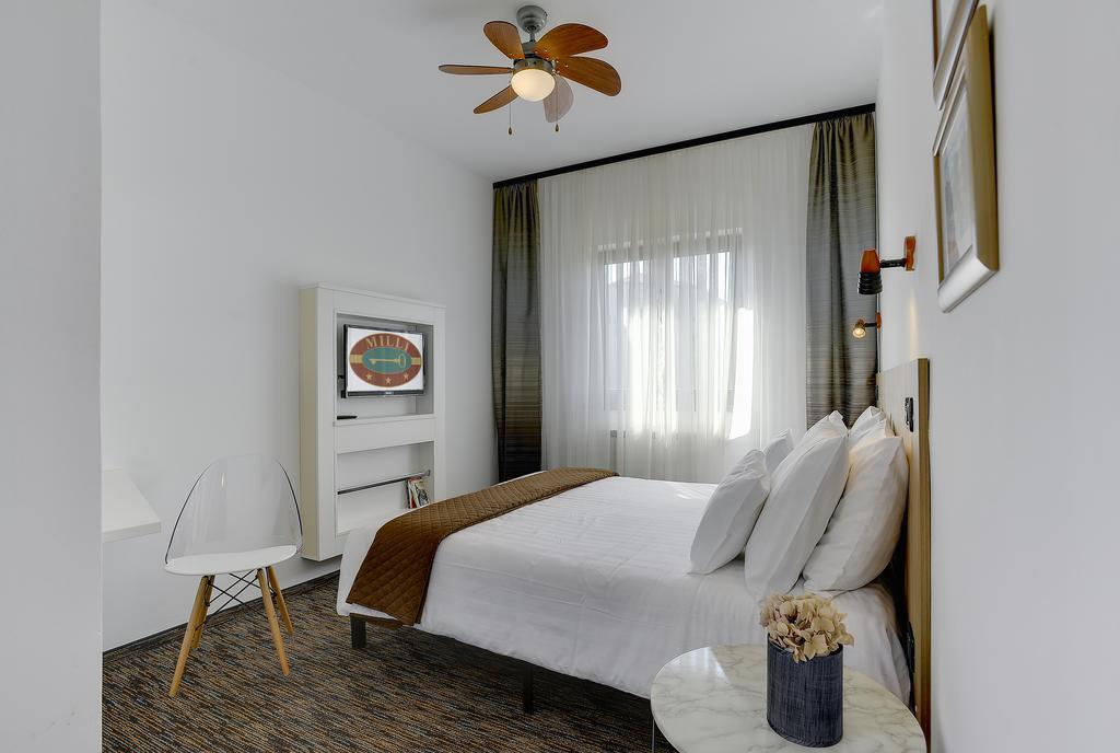 Villa Milli B&B โรวีน ภายนอก รูปภาพ